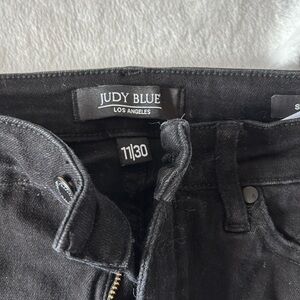 Judy blue says 11/30 skinny distress him black jeans